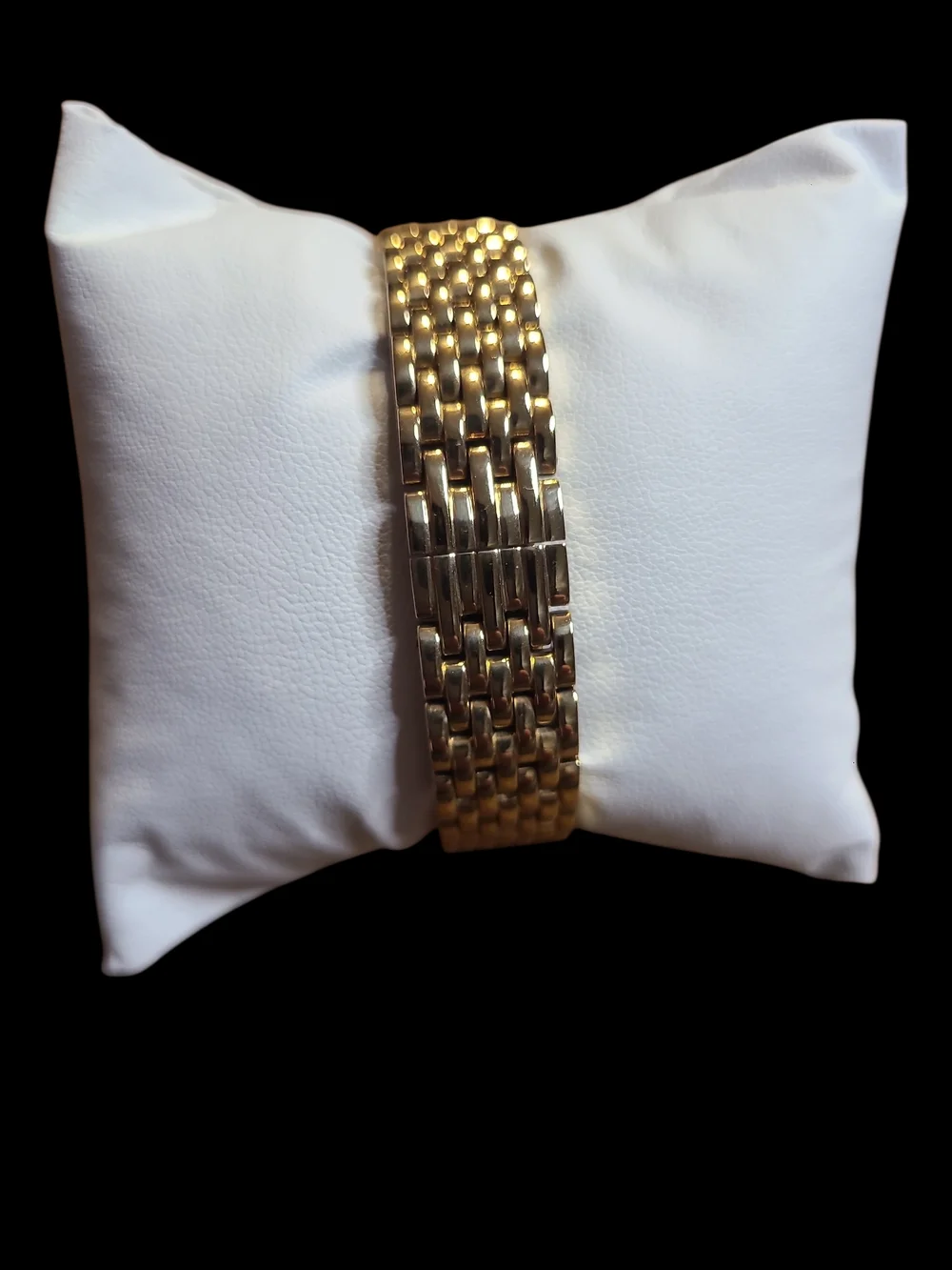 Bulova Gold-Tone Women's Crystal Bezel Bracelet Watch New Battery